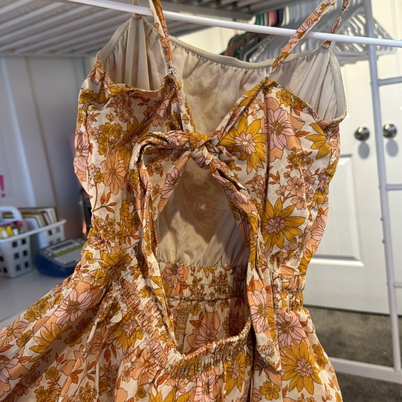 Romper - Picture 2 of 2